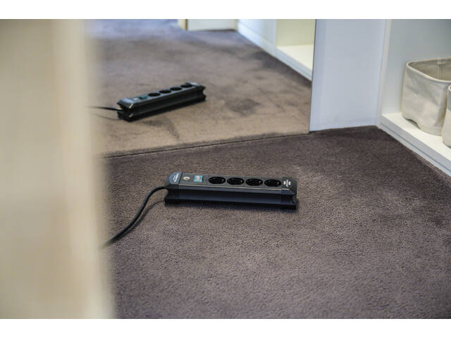 Stekkerdoos Brennenstuhl Prem 4vdig 1.8m zwart