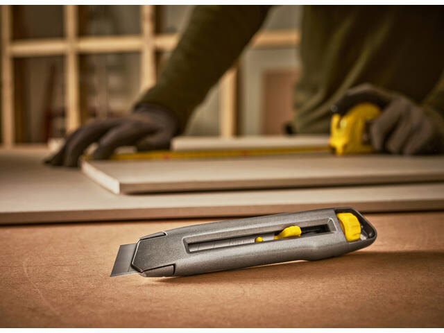 Snijmes Stanley Interlock  18mm