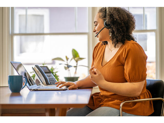 Headset HP POLY Voyager 4320 USB-C BT700 dongle