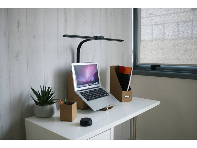 Bureaulamp Unilux Strata base led zwart