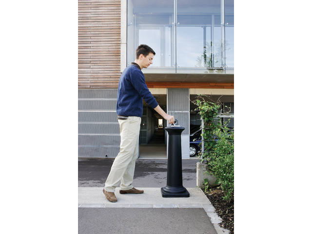 Asbak Rubbermaid Groundskeeper Tuscan zwart